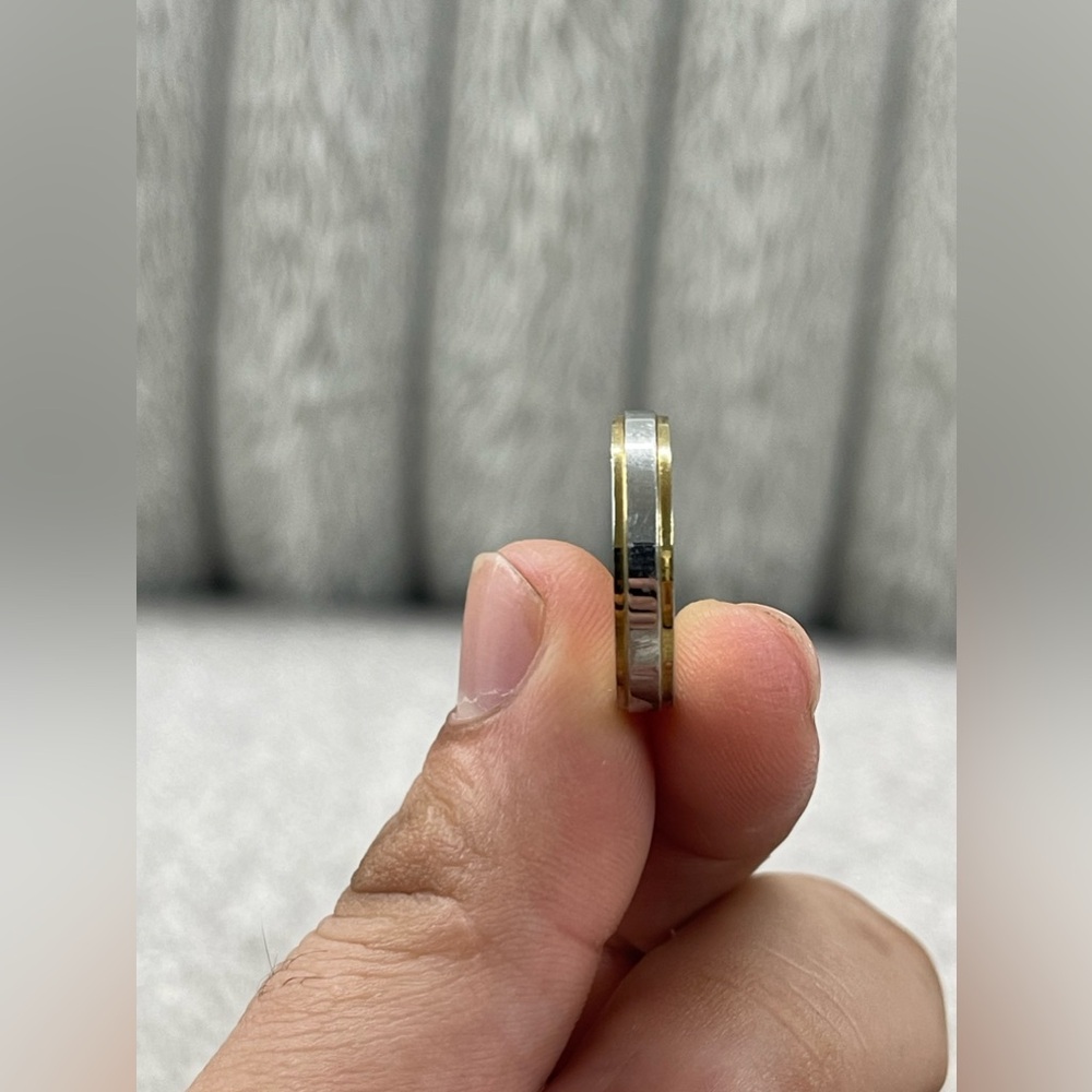 Gold Plated Tone Ring - Picture 4 of 7